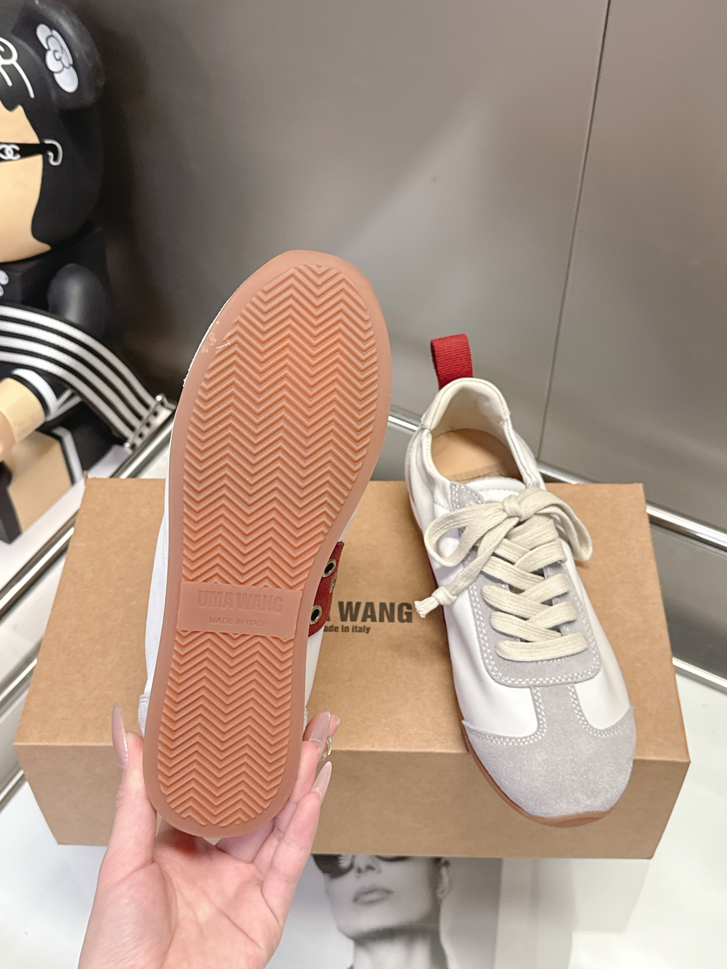 Women's high heels
